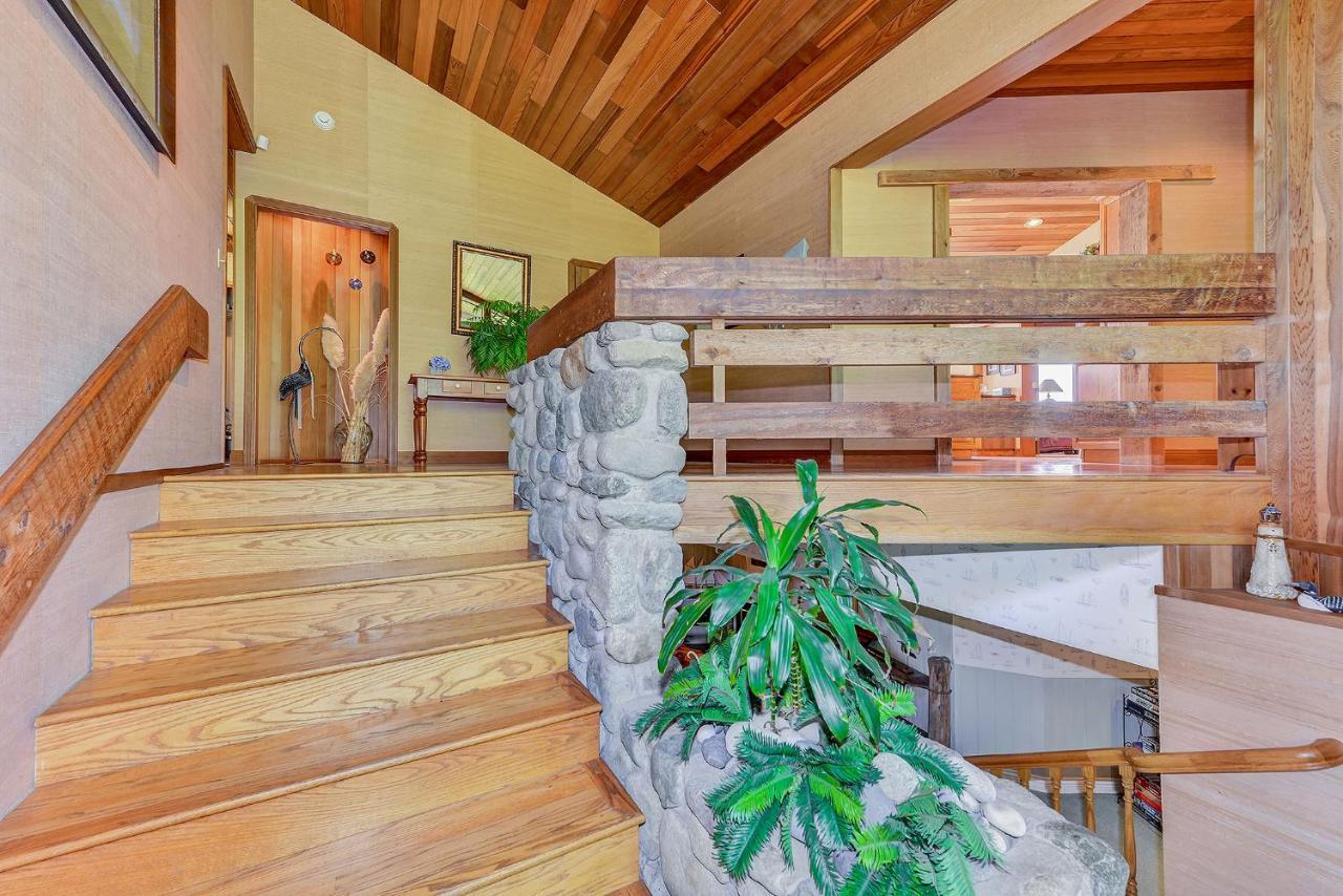 North Saanich Oceanside Lodge Saanich Inlet מראה חיצוני תמונה