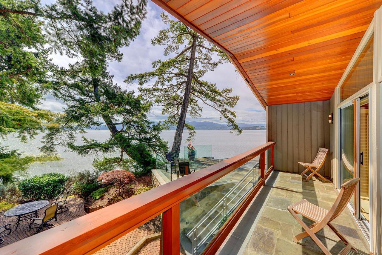 North Saanich Oceanside Lodge Saanich Inlet מראה חיצוני תמונה