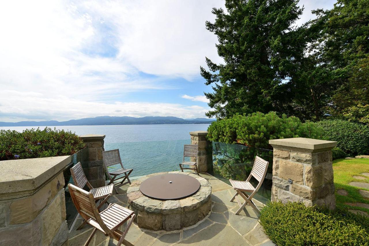 North Saanich Oceanside Lodge Saanich Inlet מראה חיצוני תמונה