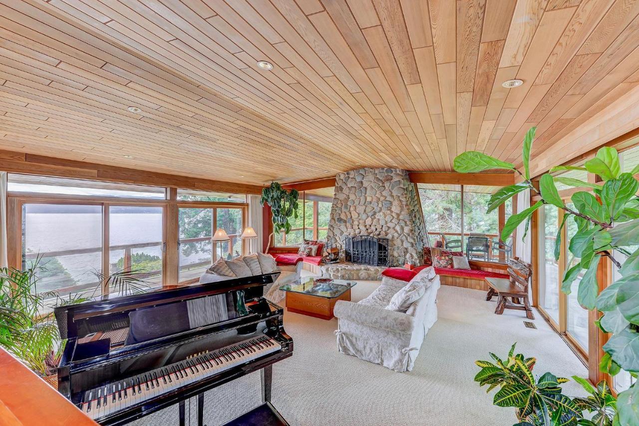 North Saanich Oceanside Lodge Saanich Inlet מראה חיצוני תמונה