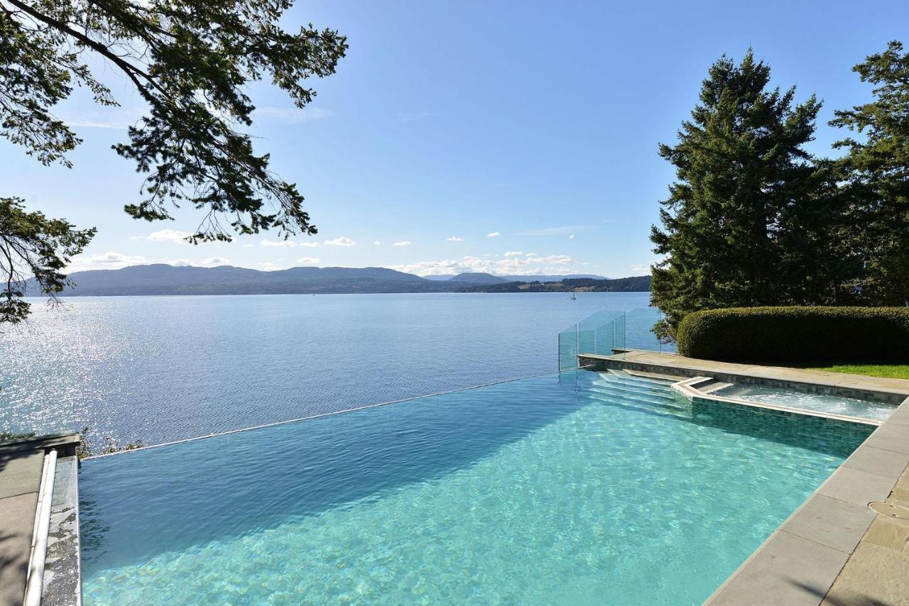 North Saanich Oceanside Lodge Saanich Inlet מראה חיצוני תמונה